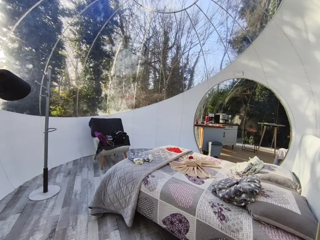 Au Calme Absolu : chambre de la Maison Bulle