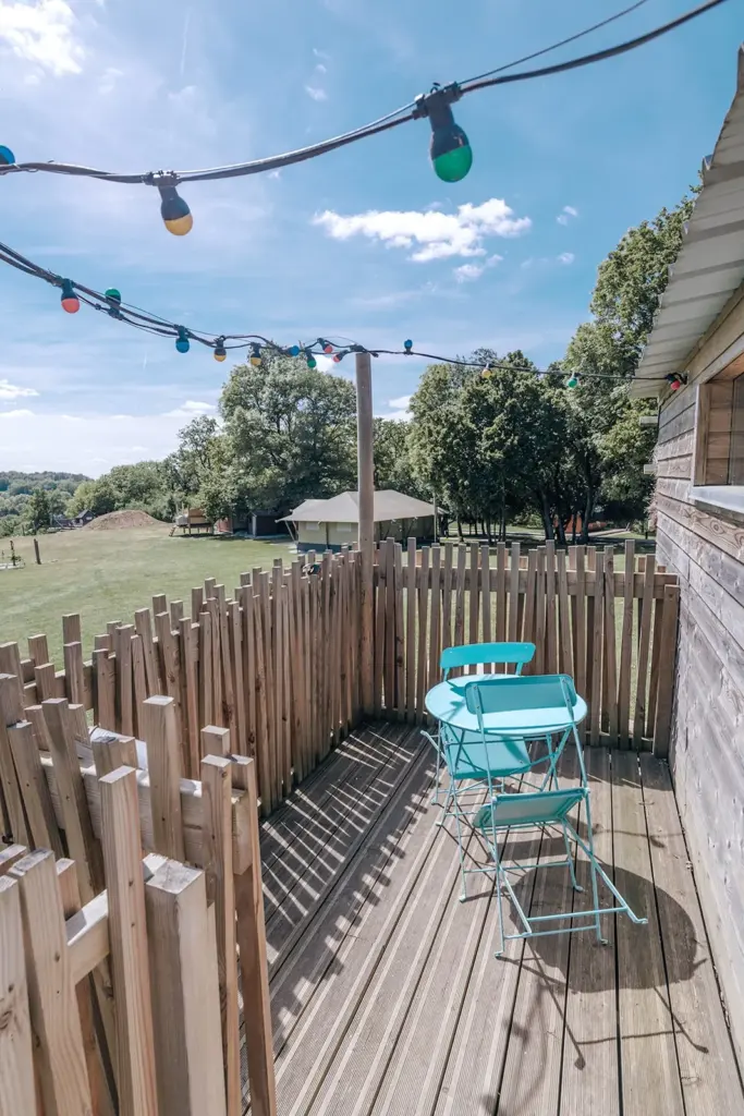 Bon Air Club : terrasse de la cabane