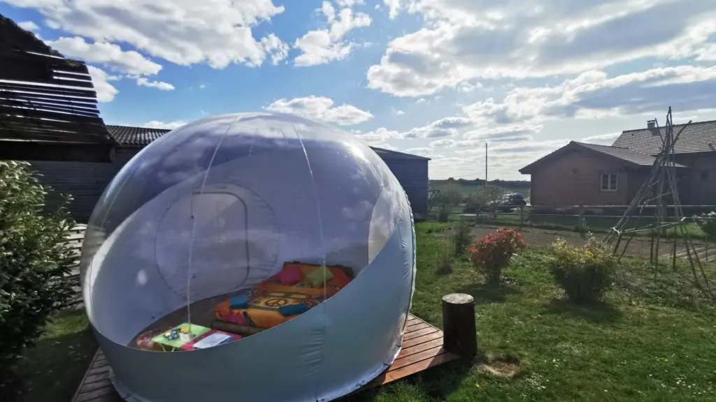 Bulle des Champs : bulle transparente au milieu des champs