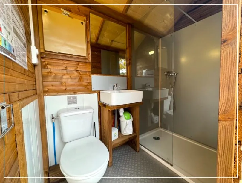 Chasteuil Verdon Provence : sanitaire privé