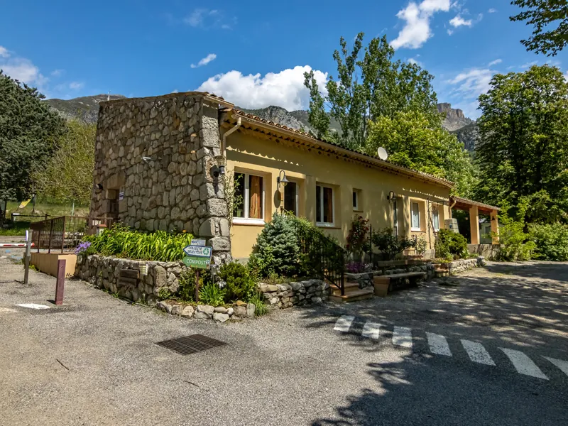 Chasteuil Verdon Provence : accueil du camping
