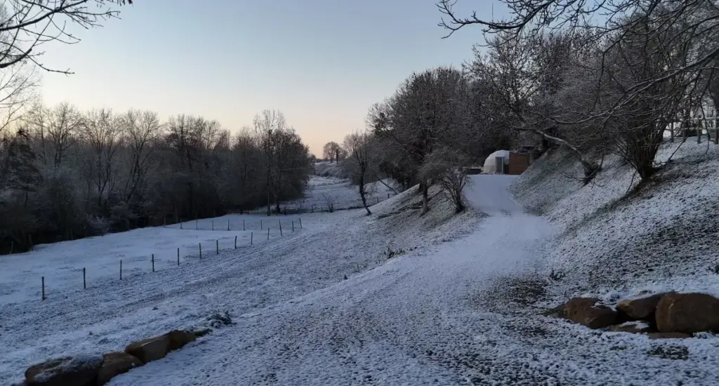 Dôme de la Tuffière : la vallée enneigée