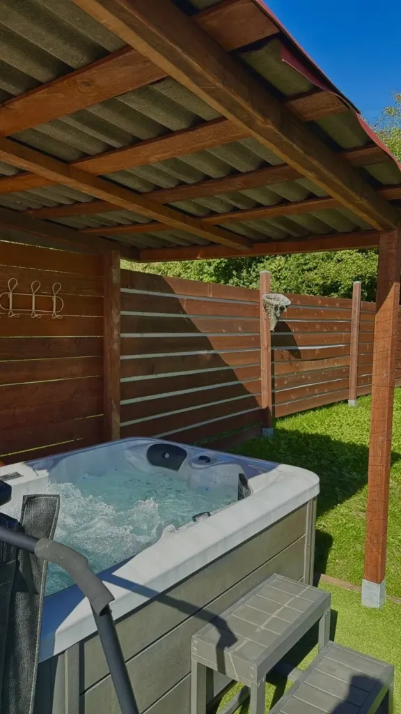 La Bulle des Rêves : spa privatif sous son abri