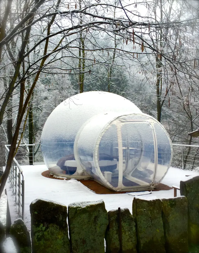 La Grange d'Hélène : la bulle sous la neige