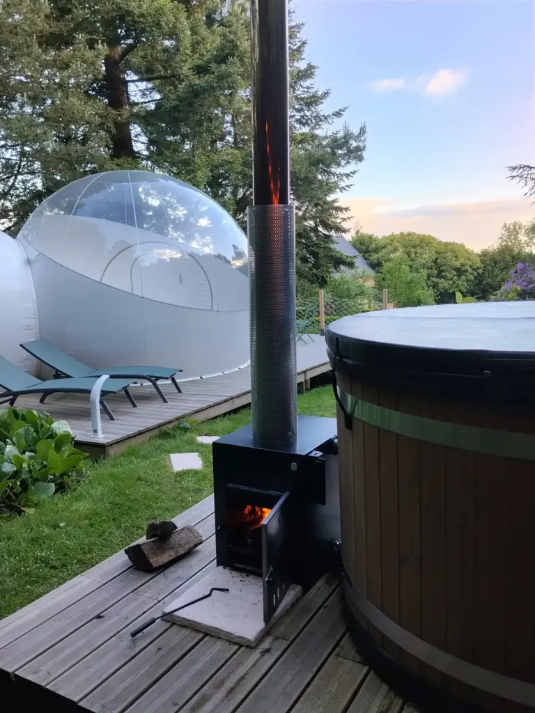 La Parenthèse Insolite : bain nordique chauffé au bois
