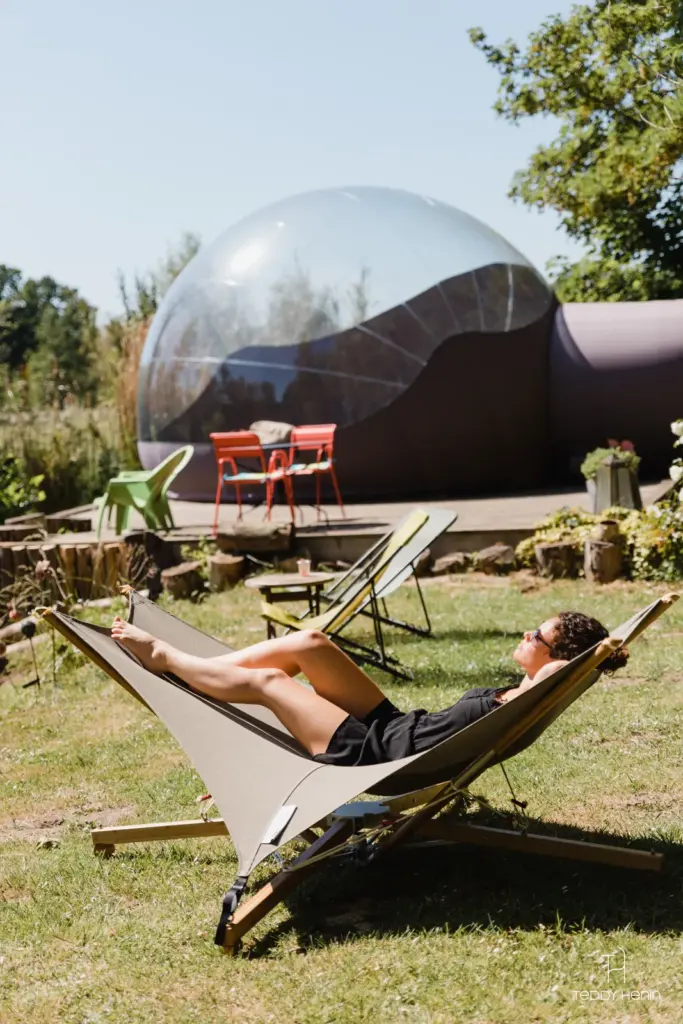 Les Aires en Scènes : bulle et hamac sur la terrasse