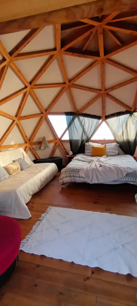 Les Écogîtes de la Sablière : chambre de la bulle