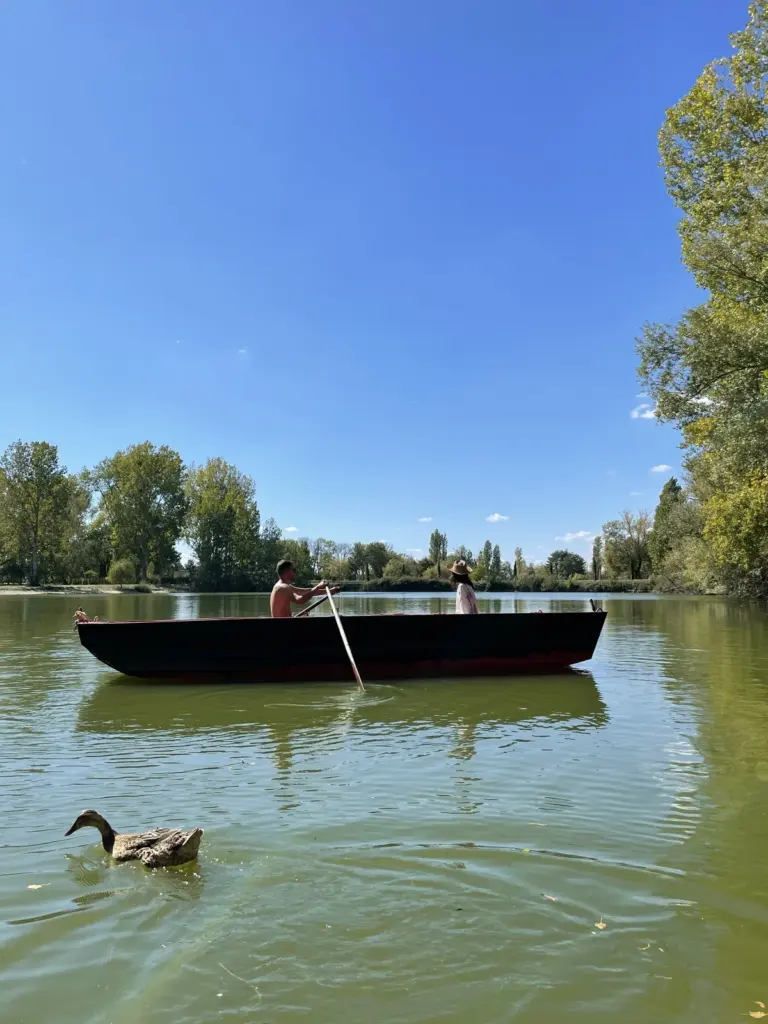 Les Étangs de la Bassée : barque sur l'étang