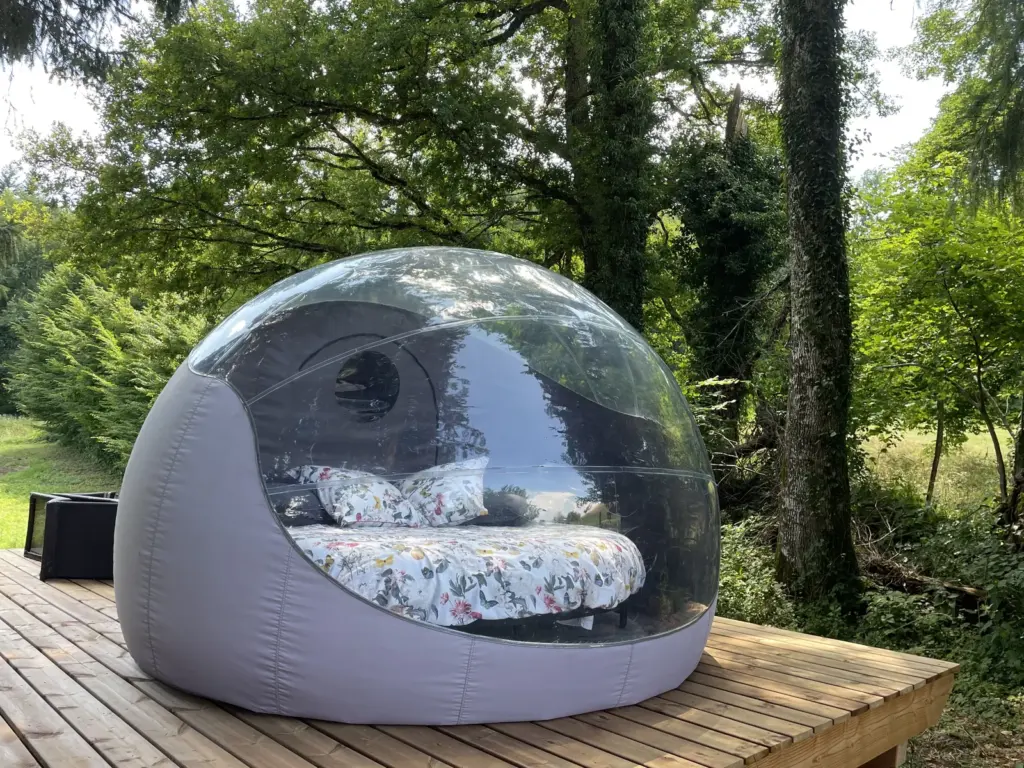 Monchâteau Étoilé : lit rond de 220 cm dans la bulle