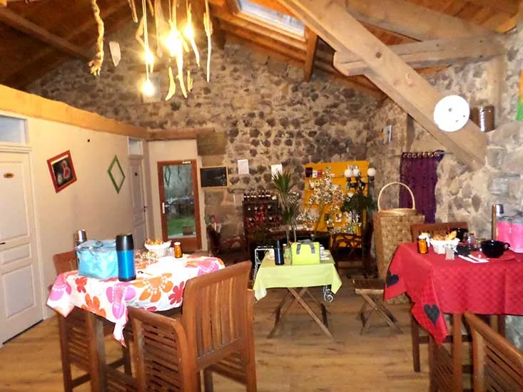 Nuits d'y Cîmes : salle du petit-déjeuner