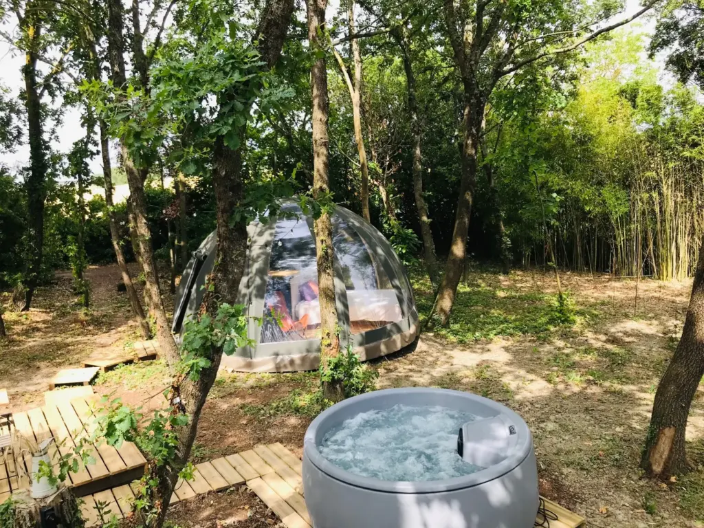 Ô Cocon du Lauragais : dôme et spa dans le sous-bois