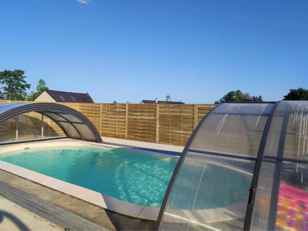 Ô Refuge Di'vin : piscine couverte et chauffée