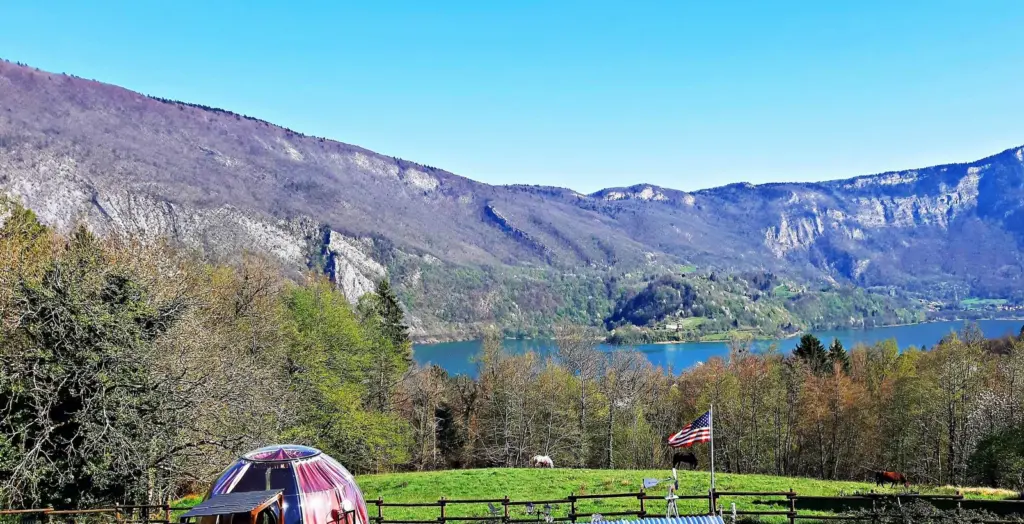 West Adventure : la bulle au-dessus du lac d'Aiguebelette