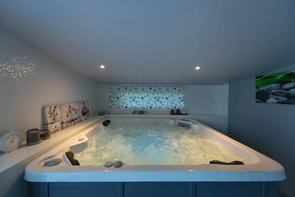 Vallée de Pratmeur : spa du domaine